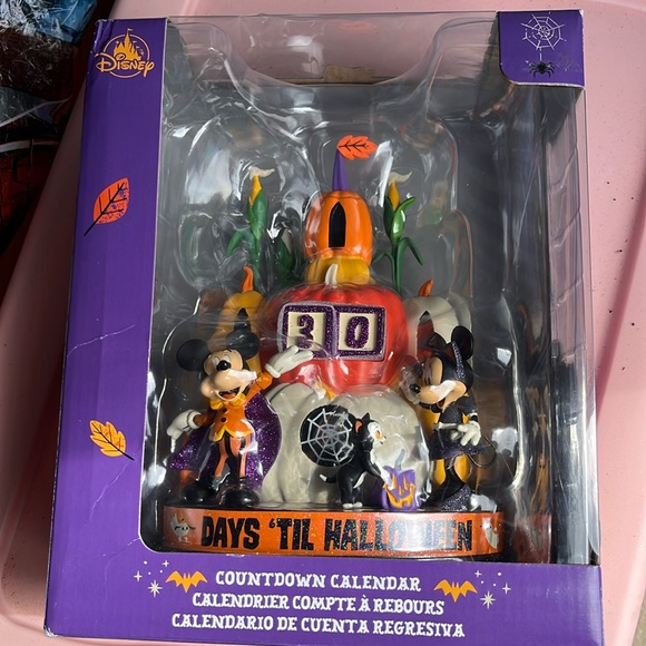 Disney countdown to Halloween calendar brand new